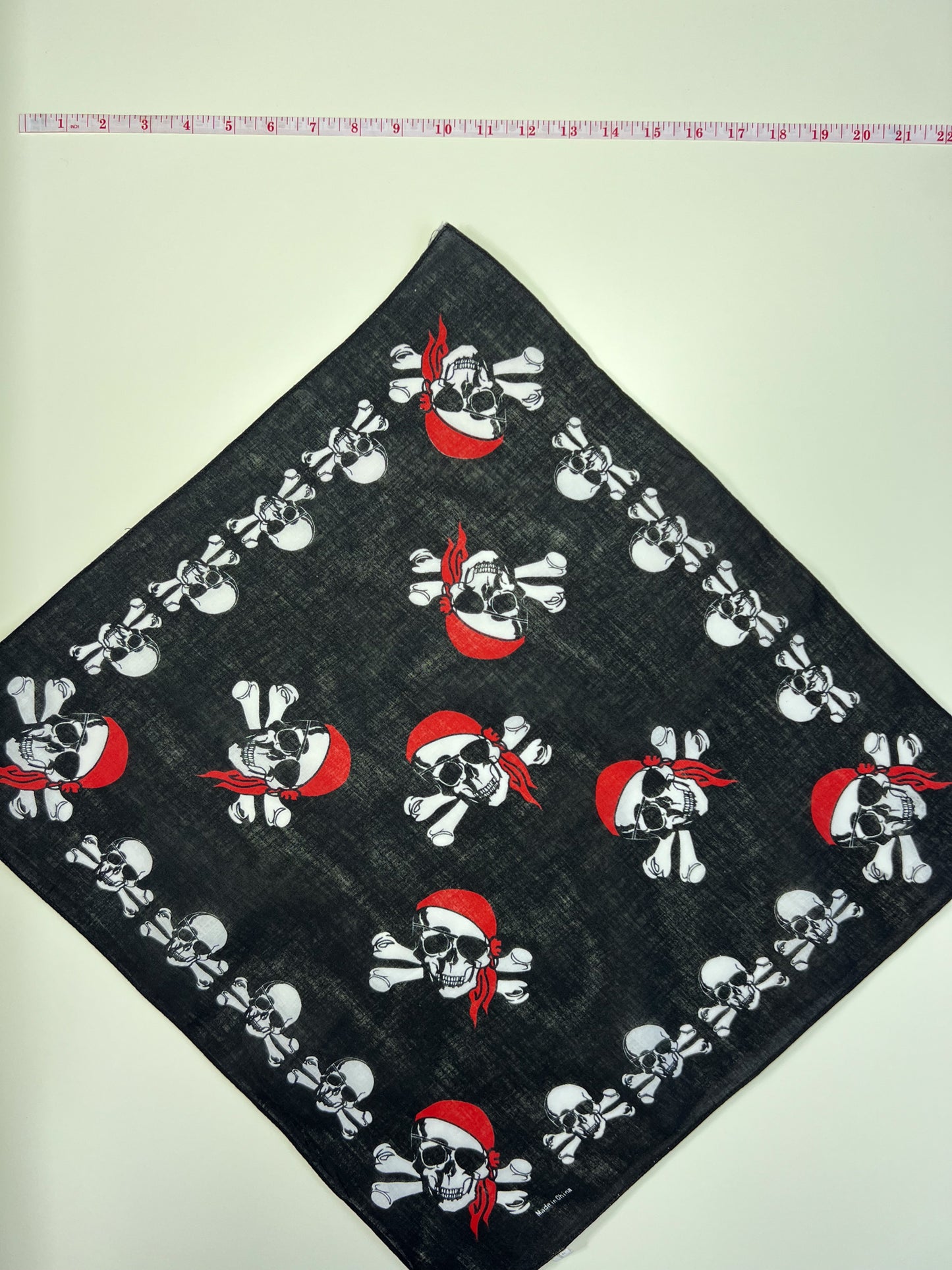 Skull & Crossbones Pirate Bandana
