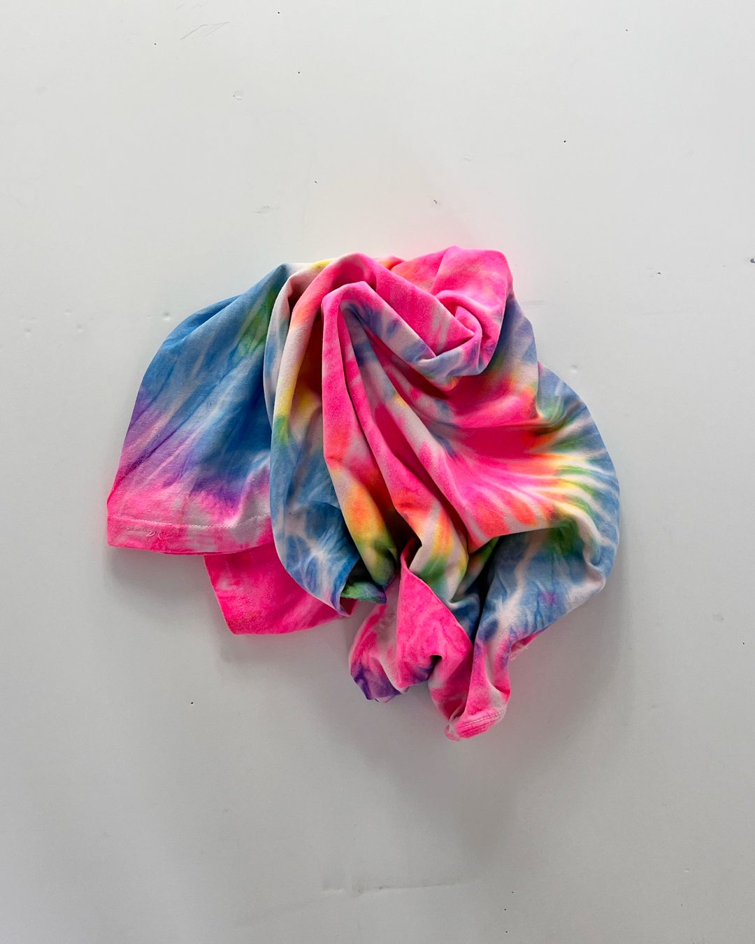 Be Kind Slogan Neon Tie-Dye T-Shirt - Medium